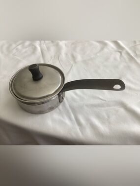 Vtg. Metal saucepan pot with recessed poaching tray or insert, used as egg